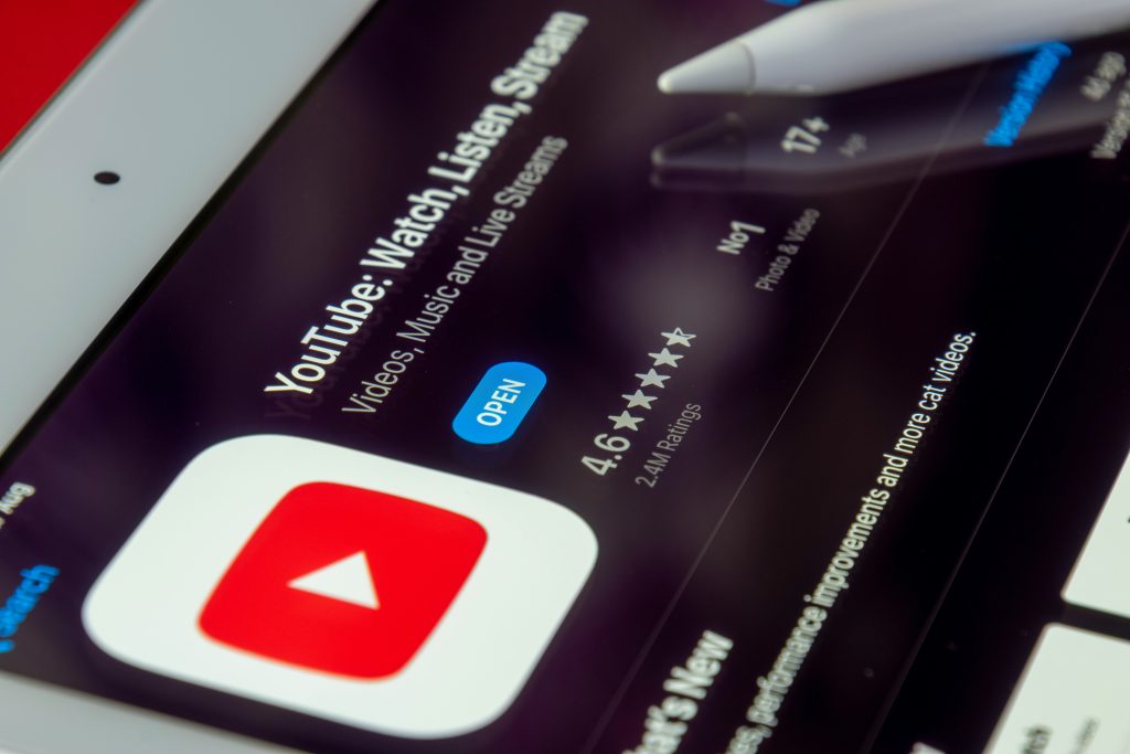 YouTube Tests an In-App Private Messaging Feature Again — Here’s What’s New
