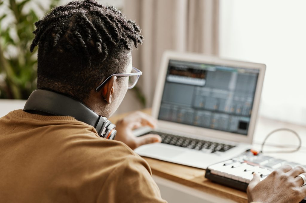 How to Make Money with AI Voiceovers in Nigeria: Step-by-Step 2026 Guide